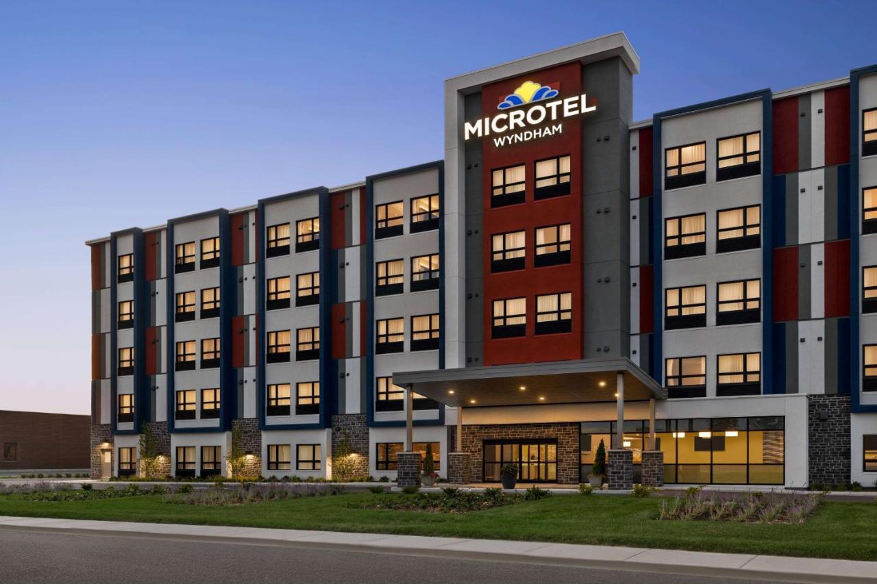 Hotel Microtel & Qc 2*