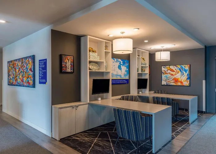 Microtel Inn & Suites Dorval Qc
